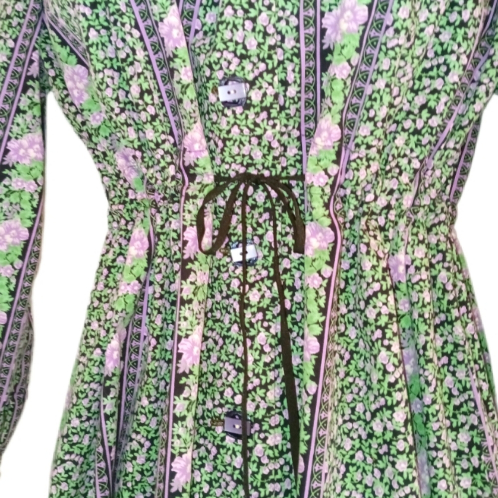 Vintage :: 60s Handmade Women's Floral Sheath Dress - Picture 6 of 7